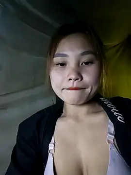 Snapshot of tamaien chatting on February 11, 1:09 pm tamaien online show from February 11, 1:09 pm