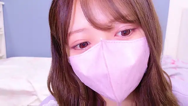 Snapshot of yuki-chi chatting on December 9, 11:47 am yuki-chi online show from December 9, 11:47 am