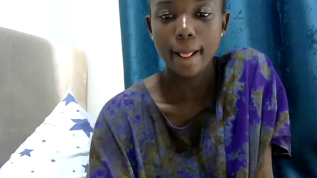 Snapshot of Latiffagodess chatting on May 17, 12:45 pm Latiffagodess online show from May 17, 12:45 pm