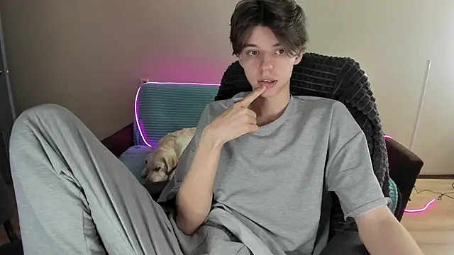 Liam sexy1 online show from December 28, 7:44 am