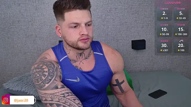 Snapshot of Jaor_owens20 chatting on February 28, 9:49 pm Jaor owens20 online show from February 28, 9:49 pm