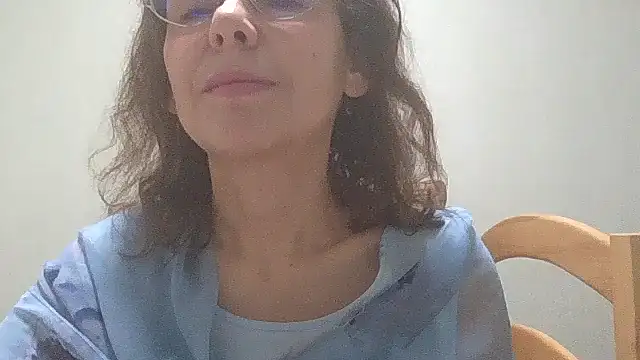 Snapshot of HollyJewel chatting on December 26, 4:36 pm HollyJewel online show from December 26, 4:36 pm