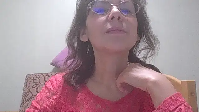 Snapshot of HollyJewel chatting on January 17, 5:41 pm HollyJewel online show from January 17, 5:41 pm