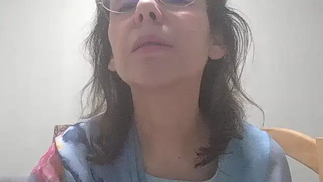 Snapshot of HollyJewel chatting on January 23, 4:48 pm HollyJewel online show from January 23, 4:48 pm