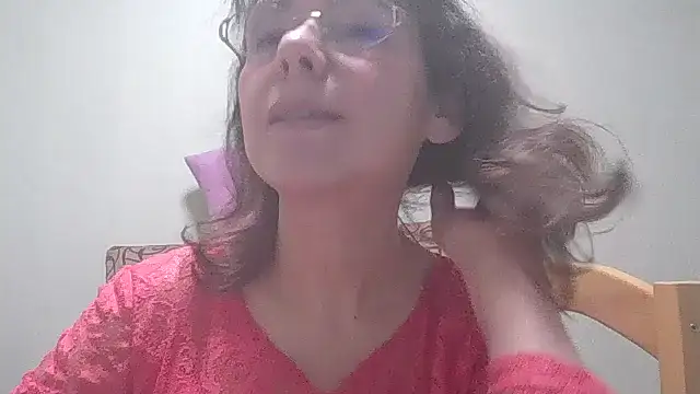 Snapshot of HollyJewel chatting on March 3, 5:39 pm HollyJewel online show from March 3, 5:39 pm