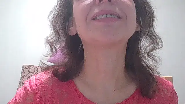 Snapshot of HollyJewel chatting on March 11, 5:35 pm HollyJewel online show from March 11, 5:35 pm