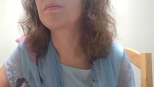 Snapshot of HollyJewel chatting on October 7, 2:58 pm HollyJewel online show from October 7, 2:58 pm