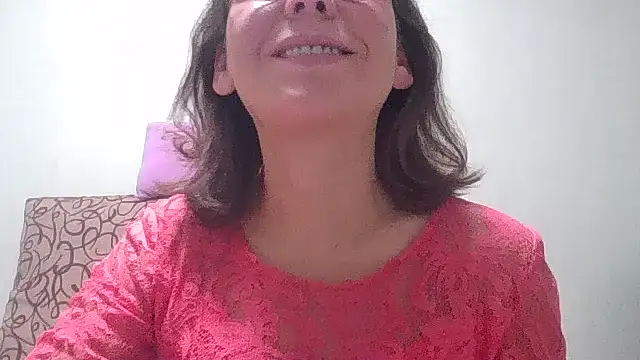 Snapshot of HollyJewel chatting on October 16, 5:25 pm HollyJewel online show from October 16, 5:25 pm