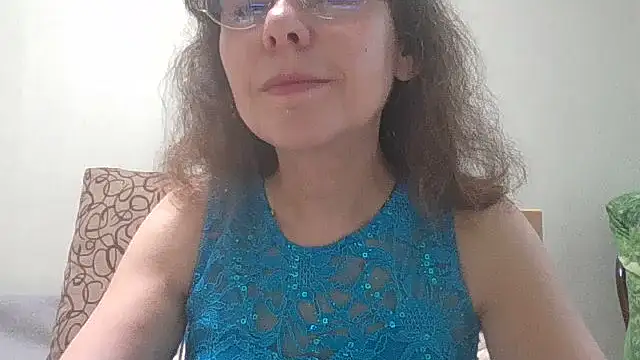 Snapshot of HollyJewel chatting on June 12, 3:55 pm HollyJewel online show from June 12, 3:55 pm