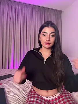 ZoeZayd online show from February 7, 10:13 pm