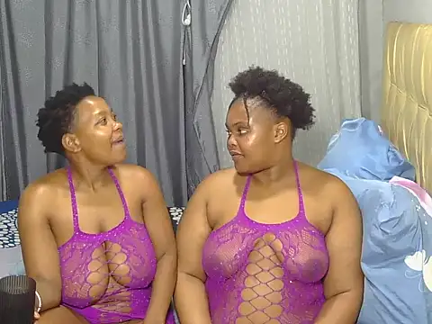 Snapshot of Xxxsluts chatting on July 20, 10:34 pm Xxxsluts online show from July 20, 10:34 pm