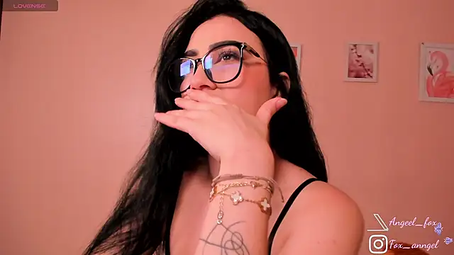 angeel fox online show from March 4, 4:07 am