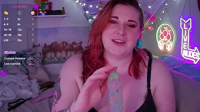 opalreigning online show from February 14, 9:34 am