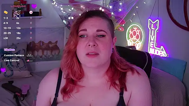 opalreigning online show from March 15, 8:48 am