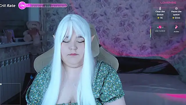 Estelle Hicks online show from March 27, 6:40 pm