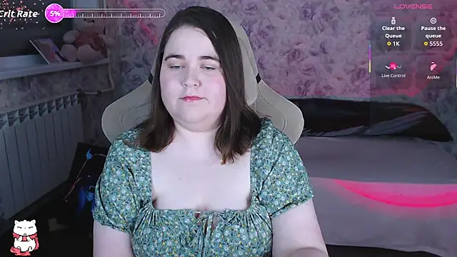 Snapshot of Estelle_Hicks chatting on May 11, 7:00 pm Estelle Hicks online show from May 11, 7:00 pm