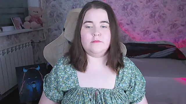 Snapshot of Estelle_Hicks chatting on May 30, 7:00 pm Estelle Hicks online show from May 30, 7:00 pm