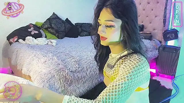 LittleEmmaa online show from January 20, 2:11 am