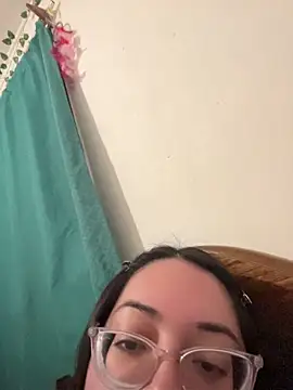 indiegirl666 online show from April 22, 3:09 am