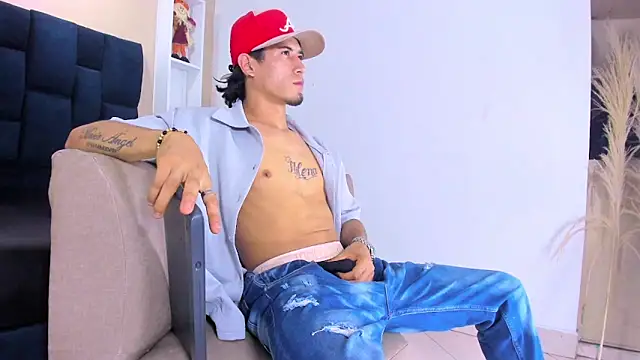 Jhonn Rhyss online show from November 30, 7:40 pm