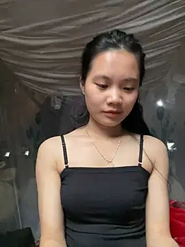 Snapshot of Be-MyMy chatting on December 25, 9:45 am Be-MyMy online show from December 25, 9:45 am