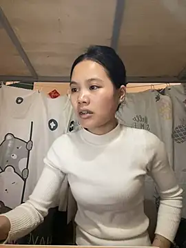 Snapshot of Be-MyMy chatting on February 14, 3:54 am Be-MyMy online show from February 14, 3:54 am