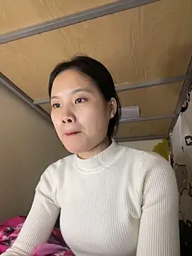 Snapshot of Be-MyMy chatting on February 20, 8:17 am Be-MyMy online show from February 20, 8:17 am