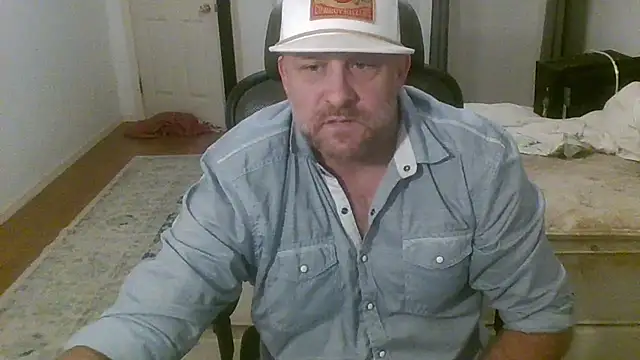 poundyouout69 online show from March 18, 4:37 am