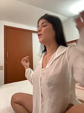 emma lopes online show from November 18, 11:15 pm