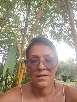 brigitht online show from April 8, 9:04 pm