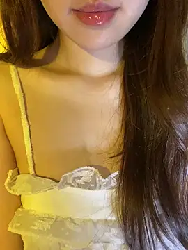 minmin2kk5 online show from May 29, 1:36 am