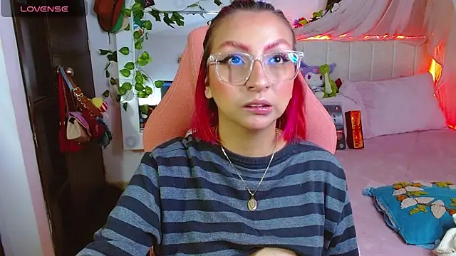 Littlerouse  online show from February 17, 7:49 am