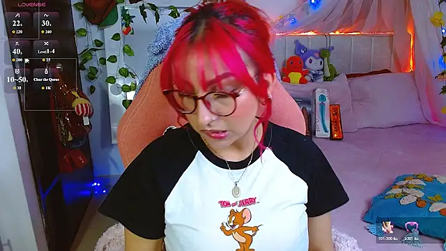 Snapshot of Littlerouse_ chatting on May 9, 9:58 am Littlerouse online show from May 9, 9:58 am