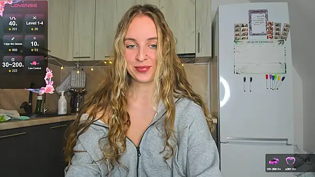 Snapshot of violet_blue_eyes chatting on December 11, 1:28 pm violet blue eyes online show from December 11, 1:28 pm