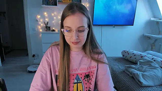 violet blue eyes online show from February 5, 11:04 am