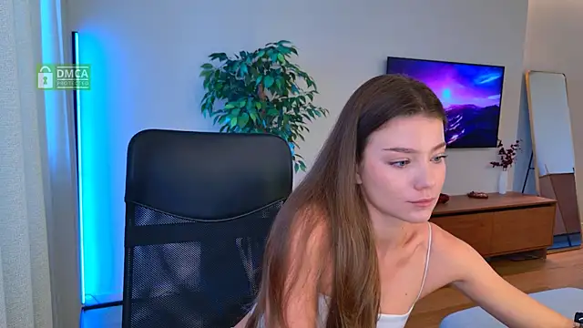 Jony and Jessica online show from June 25, 5:23 am