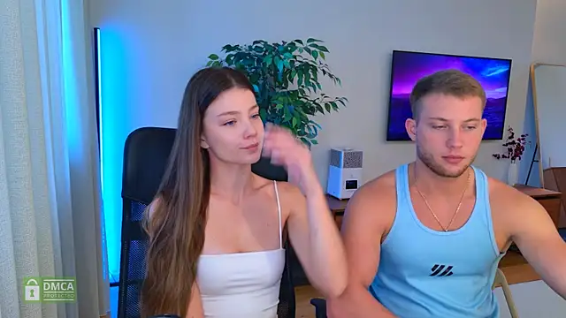 Jony and Jessica online show from July 25, 7:39 am