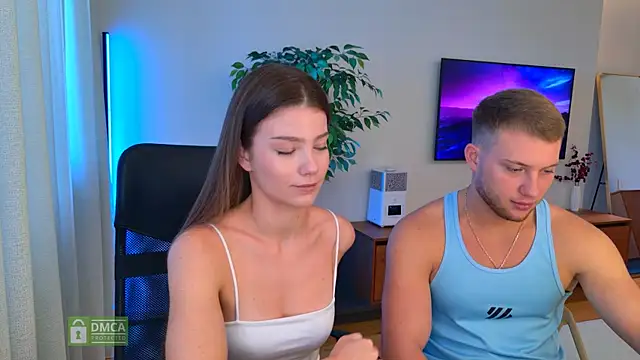 Jony and Jessica online show from July 26, 6:43 am