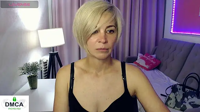 Snapshot of Blonde_lola444 chatting on June 29, 7:36 pm Blonde lola444 online show from June 29, 7:36 pm