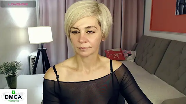 Snapshot of Blonde_lola444 chatting on July 16, 4:35 pm Blonde lola444 online show from July 16, 4:35 pm