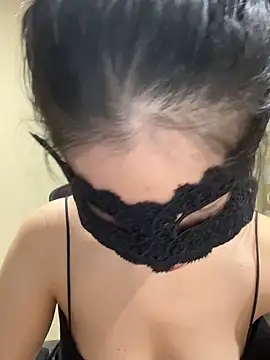 Snapshot of Salibae_Nha chatting on December 19, 1:50 am Salibae Nha online show from December 19, 1:50 am