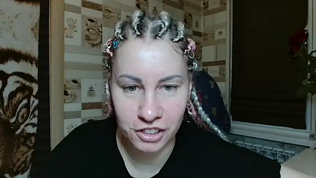 Snapshot of TherestlessKitty chatting on April 24, 10:23 pm TherestlessKitty online show from April 24, 10:23 pm