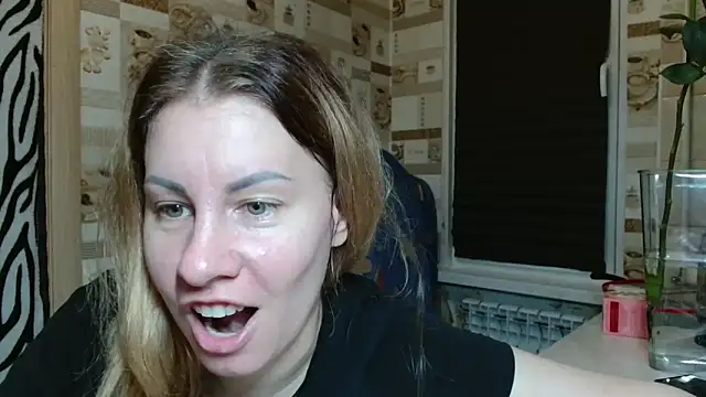 Snapshot of TherestlessKitty chatting on May 26, 10:17 pm TherestlessKitty online show from May 26, 10:17 pm