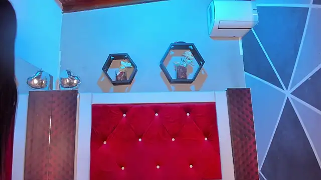 Karoll014 online show from February 10, 12:20 pm