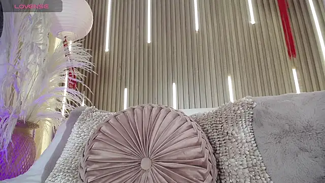 Tayzon Foxxx online show from March 13, 8:26 pm