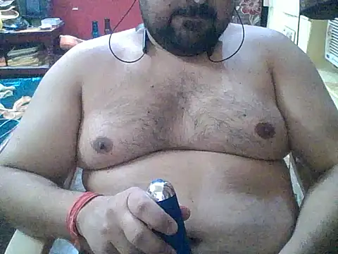 ARYANAVAILABLE online show from October 27, 10:03 pm