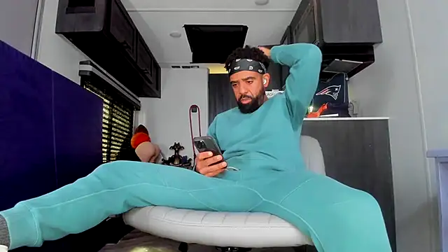 DirtyDrizzy online show from March 13, 2:56 pm