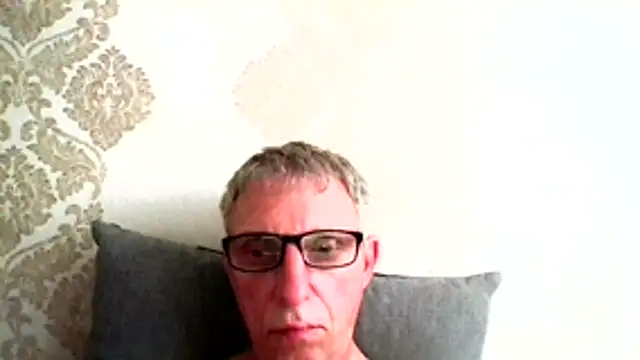Snapshot of BobbyXRoyal chatting on June 28, 6:03 pm BobbyXRoyal online show from June 28, 6:03 pm