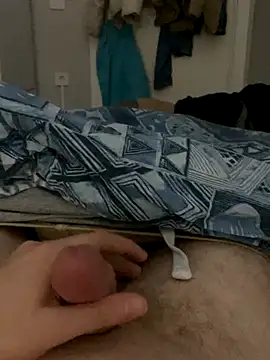 Snapshot of Erenn34 chatting on November 10, 11:04 pm Erenn34 online show from November 10, 11:04 pm