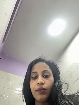 Snapshot of AlisonHoot69 chatting on May 9, 10:04 pm AlisonHoot69 online show from May 9, 10:04 pm